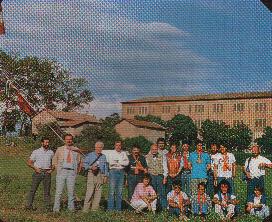 I partecipanti al primo campionato italiano nel 1988 a Scandiano (Foto G.M. Copparoni da Hobby Volo)