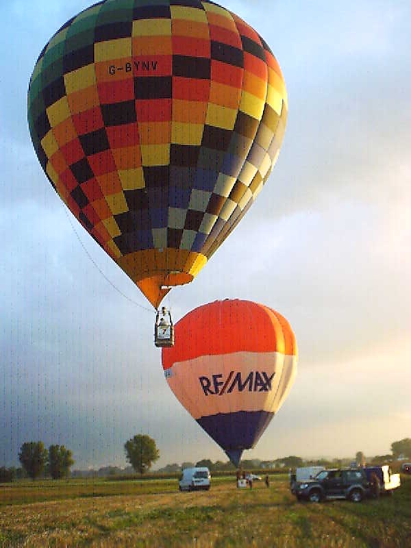 I palloni di Rovelli e Botti al decollo per il quinto volo di gara (Foto R.Spagnoli)
